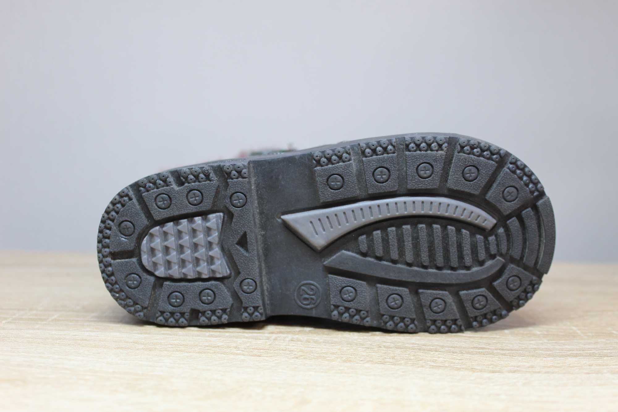 Зимние кожанные ботинки для мальчиков (размер 26 - стелька 16,5 см)