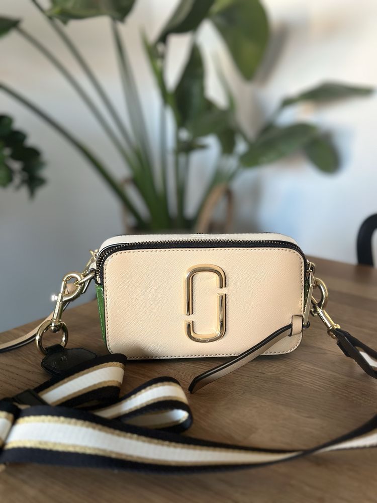 Torebka marki Marc Jacobs, model Snapsho