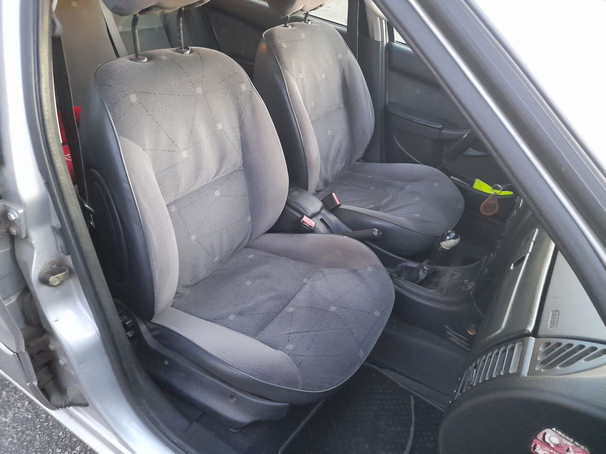 Citroen Xsara, 2.0 Hdi
Ano 2000.
Revisões em dia.
Pneus novos co
