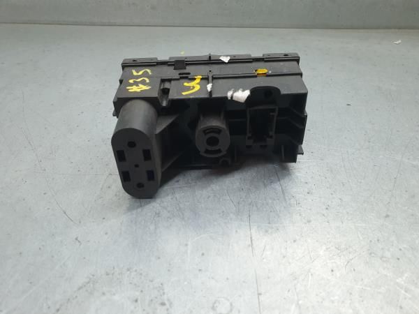 Botão / interruptor de luzes OPEL Astra H Hatchback (L48)