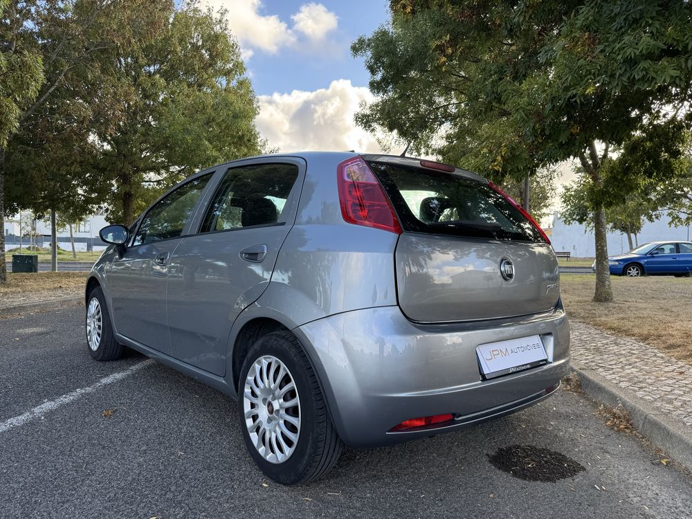 Fiat Grande Punto 1.2i - Garantia de 18 Meses