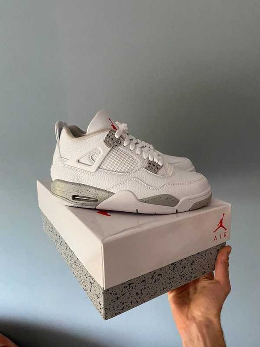 Buty damskie Trampk Jordan_4_retro_tech_white_Oreo R.41