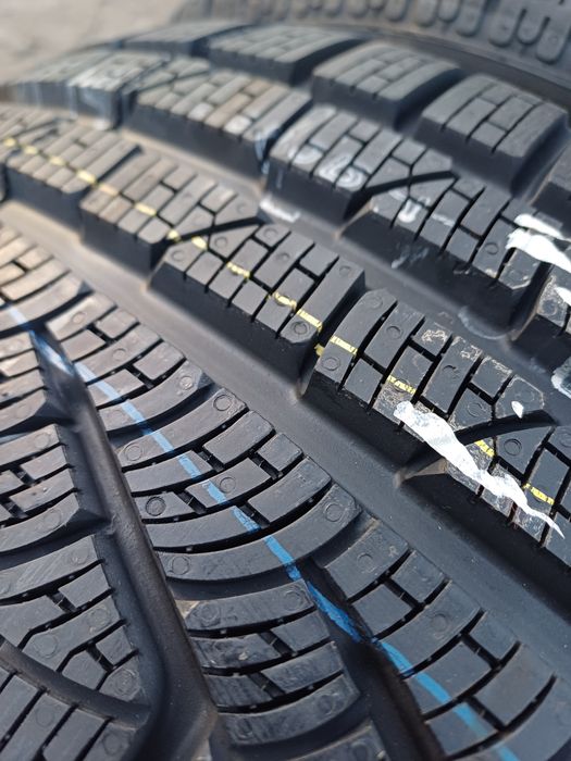 Nowe opony zima 225 60 R16 98H AO Pirelli Sottozero Winter 210 Serie 2