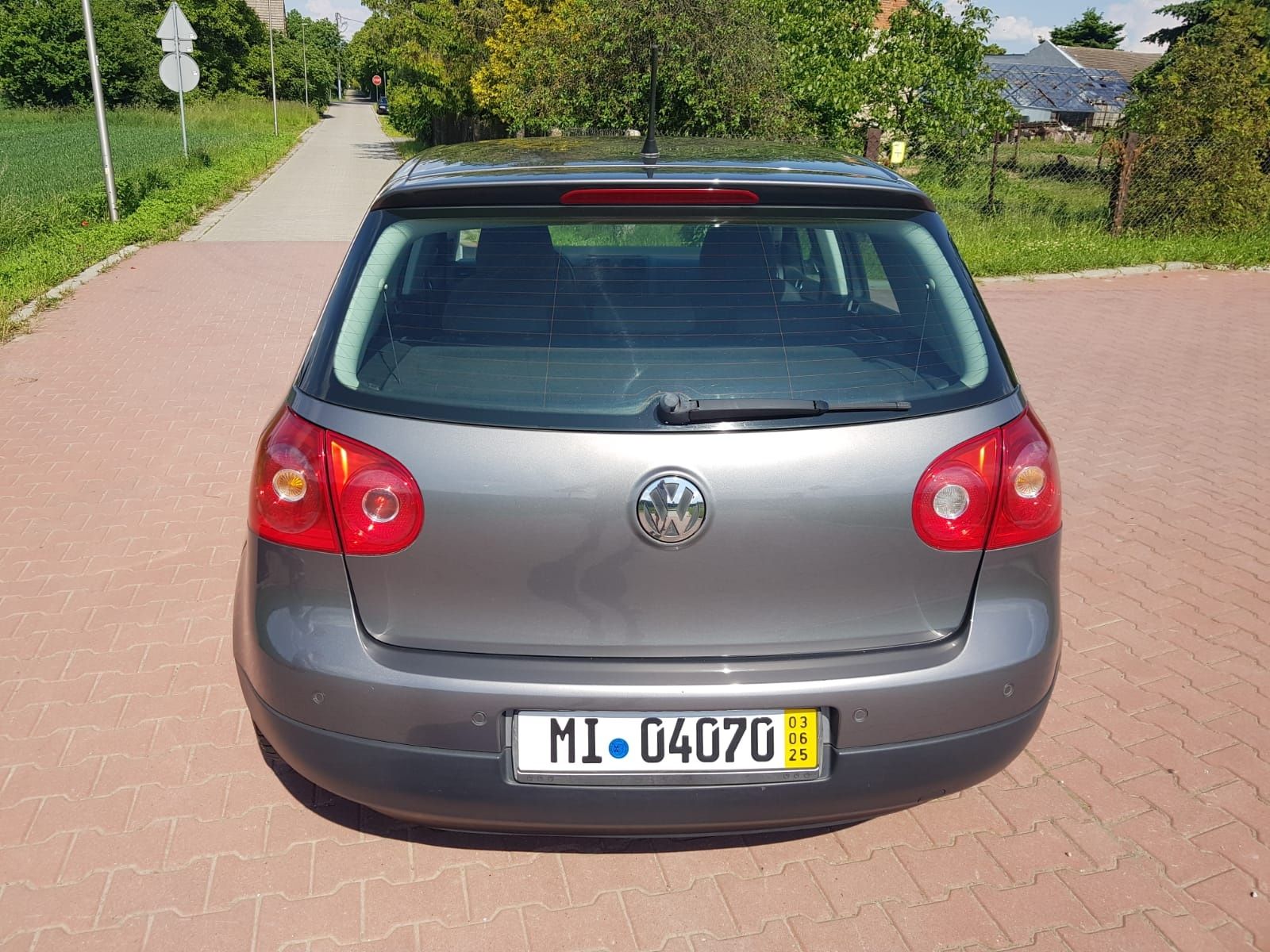 VW Golf V 1.6 MPI 102KM