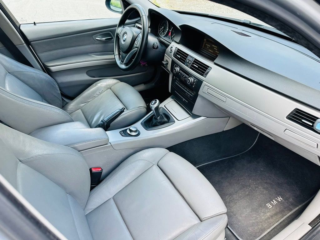 BMW 318d sport line imaculada como nova
