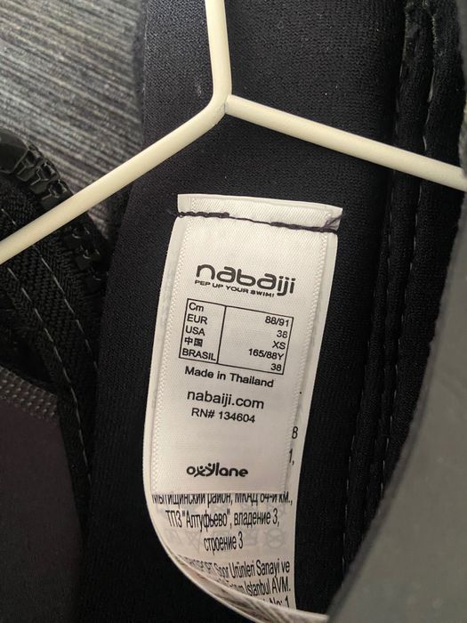 Fato mergulho mulher praticamente novo