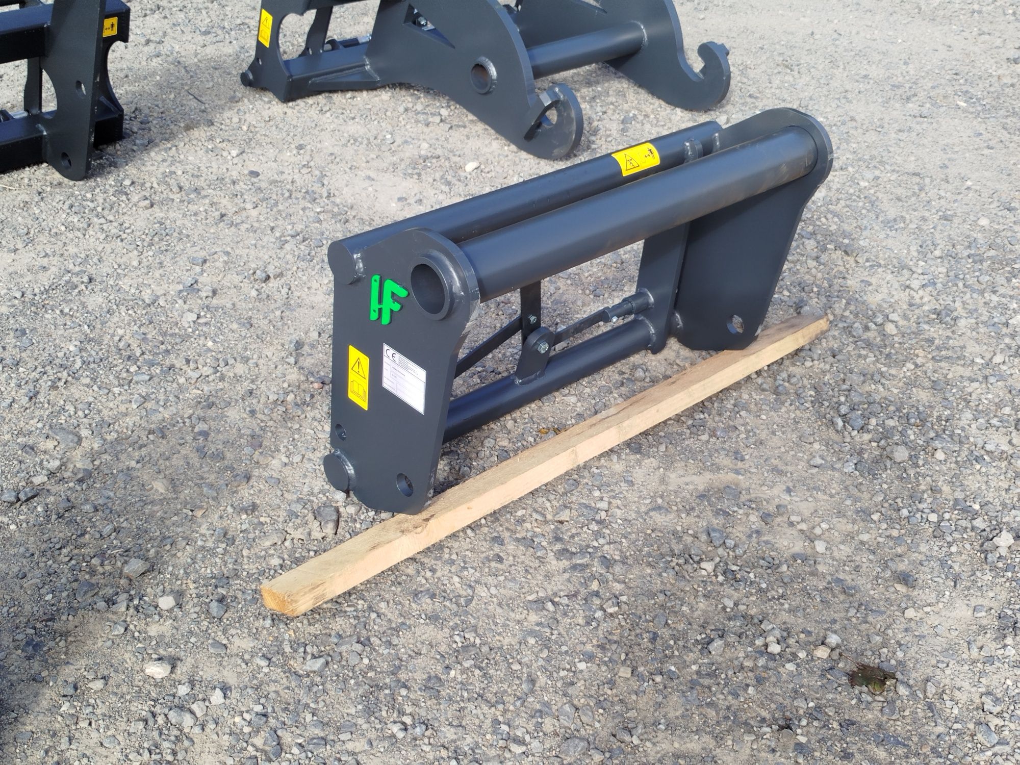 Adapter Przejściówka Bobcat Sambron Massey Ferguson Euroramka Manitou