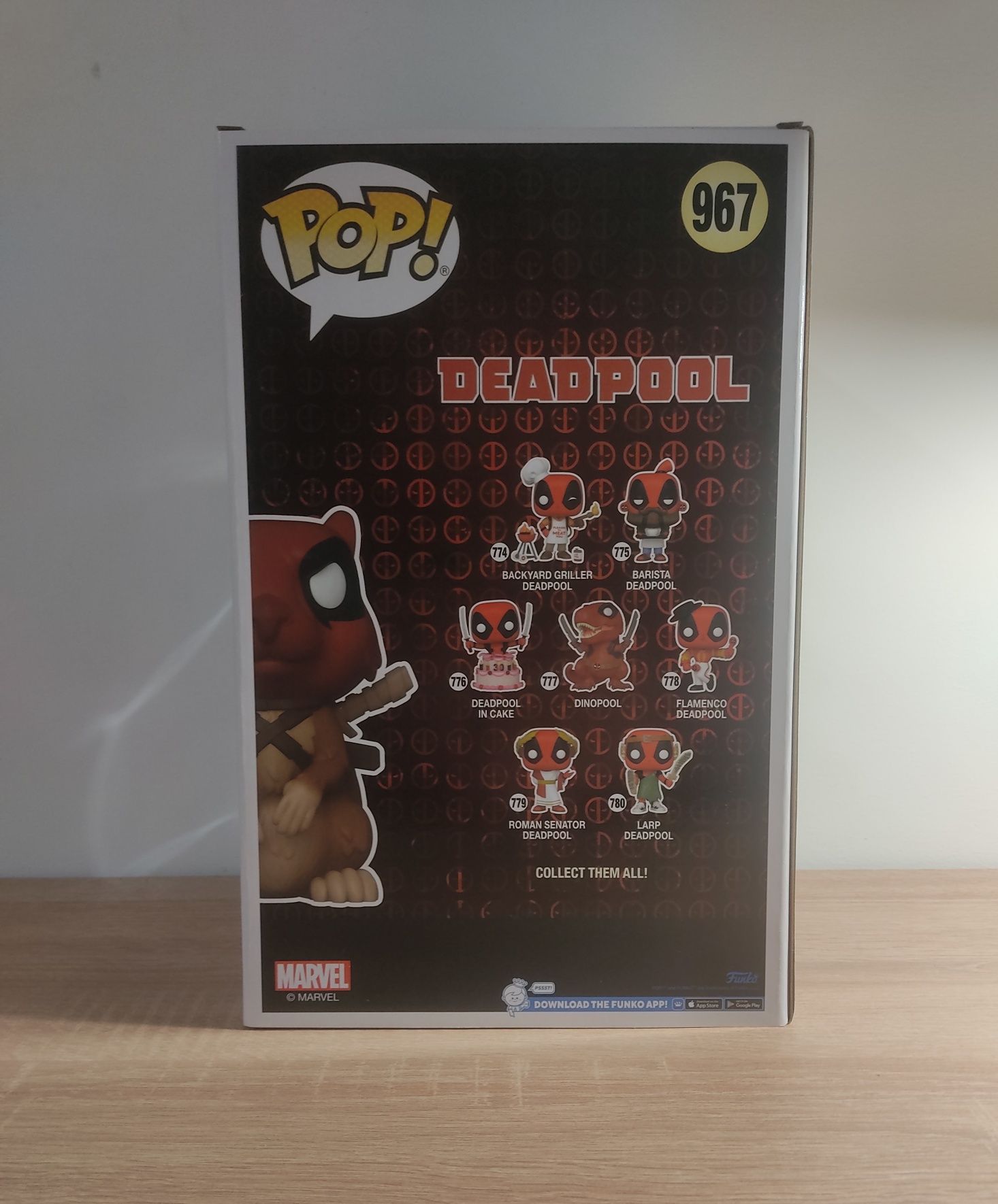 Funko Pop * Squirrelpool #967 Flocked Super Sized Pop 10' & DEADPOOL