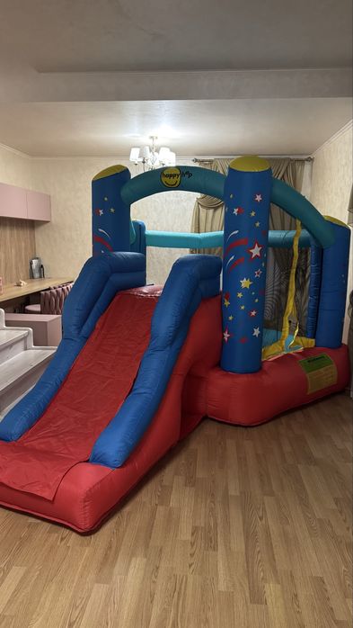 Надувная горка-батут