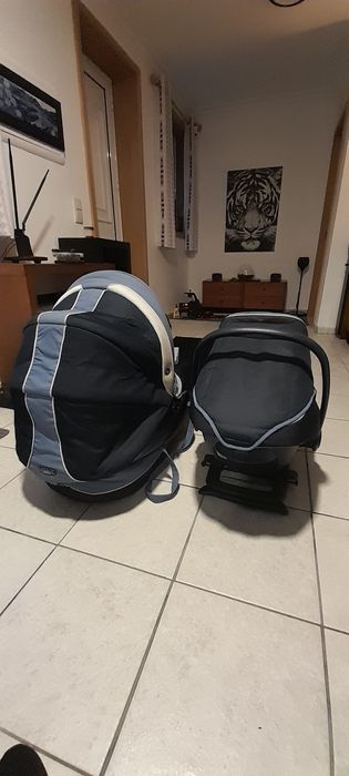 Alcofa e um ovo para bébé