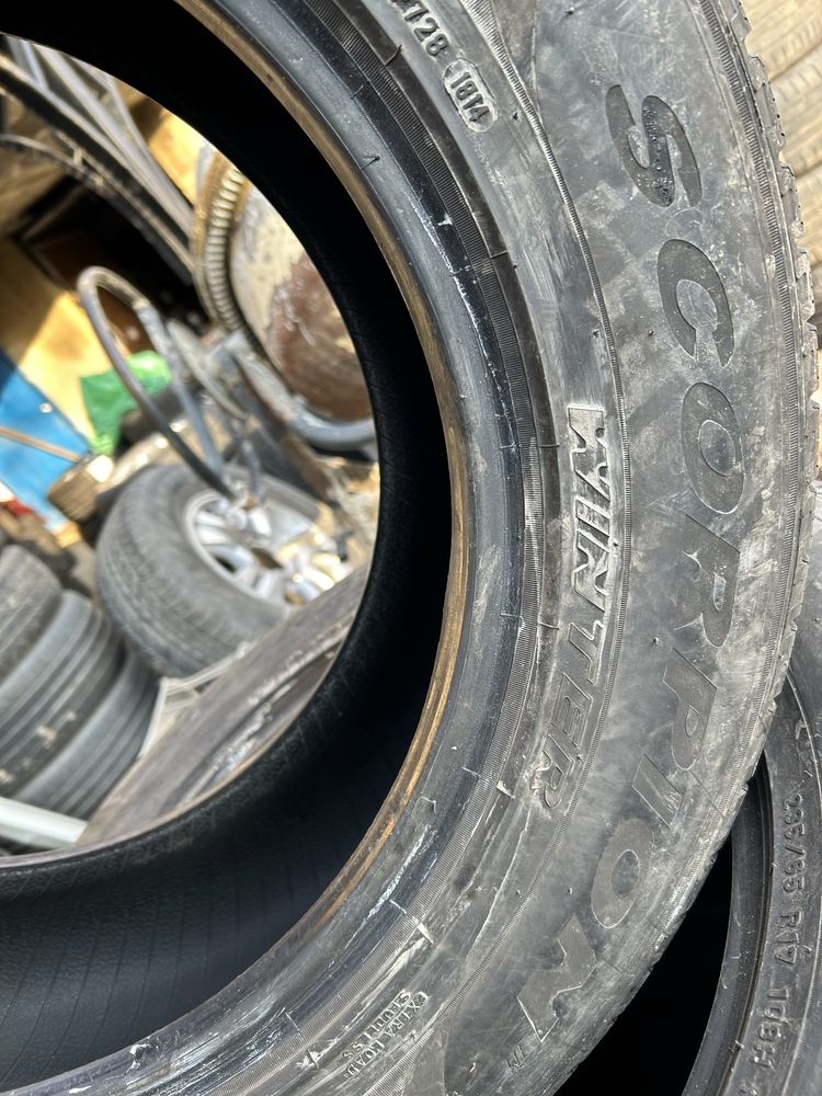 235/65 r17 Pirelli зима