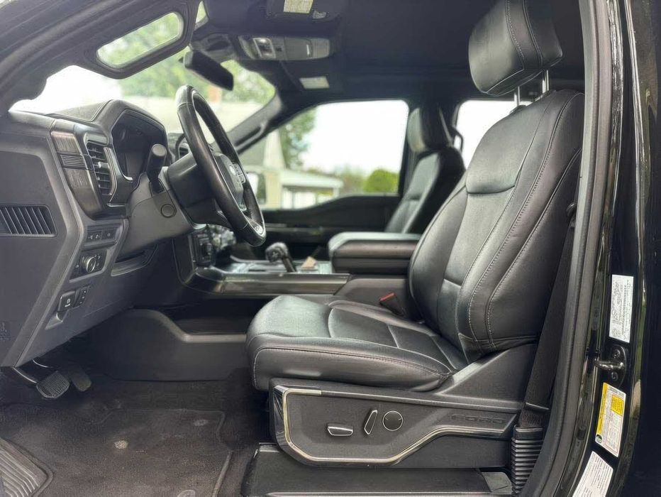 Ford F-150 Lariat SuperCrew      2022