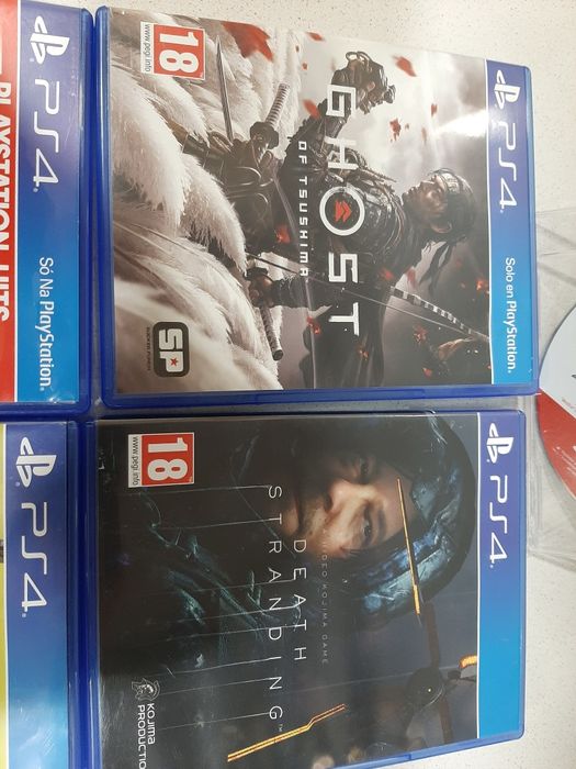 PlayStation 4 + 1 Comando + Jogos