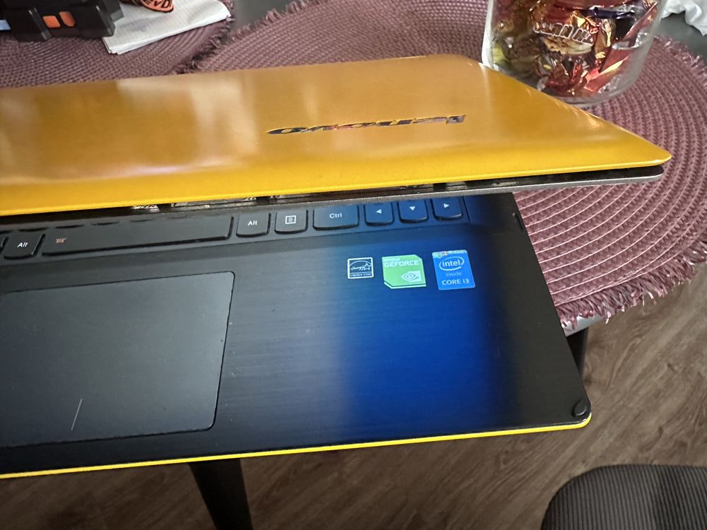 Продам ноутбук Lenovo Flex 2-14