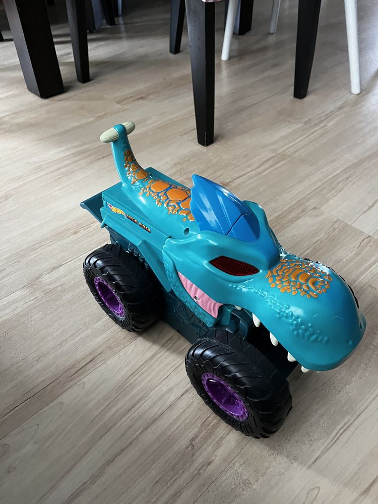 Hot wheels pożeracz monster truck