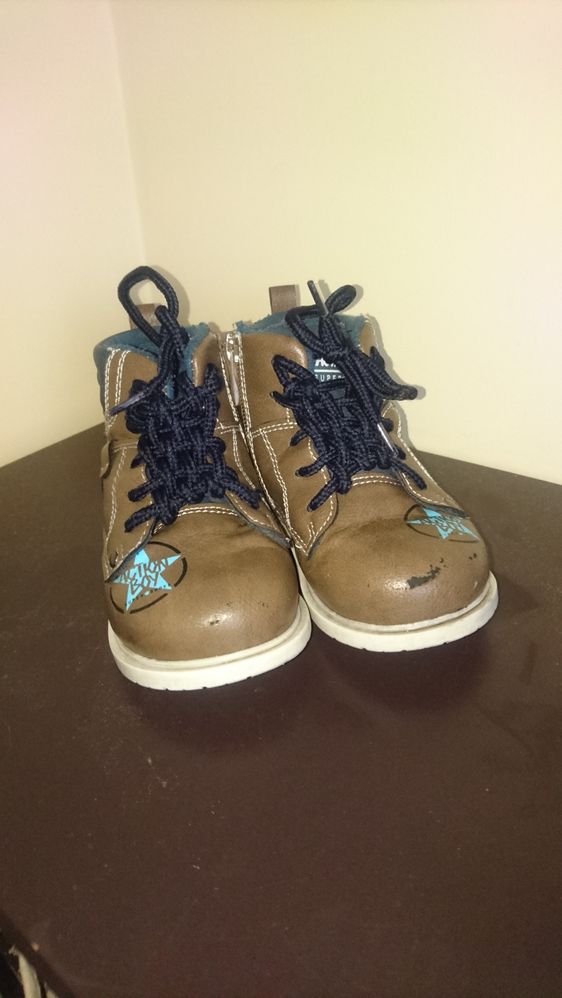 Buty ocieplane rozmiar 24