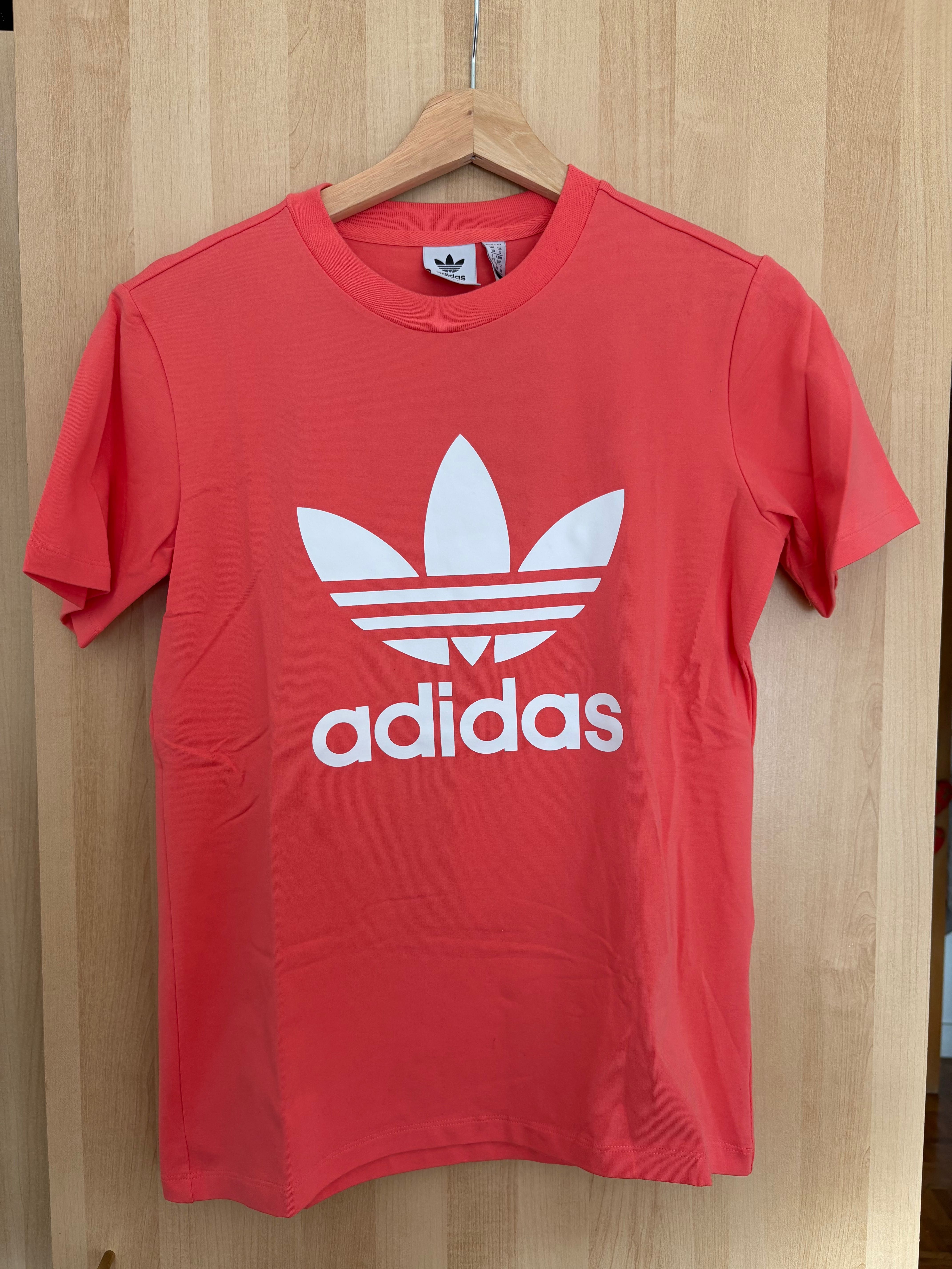 Adidas t-shirt feminina nova com etiqueta