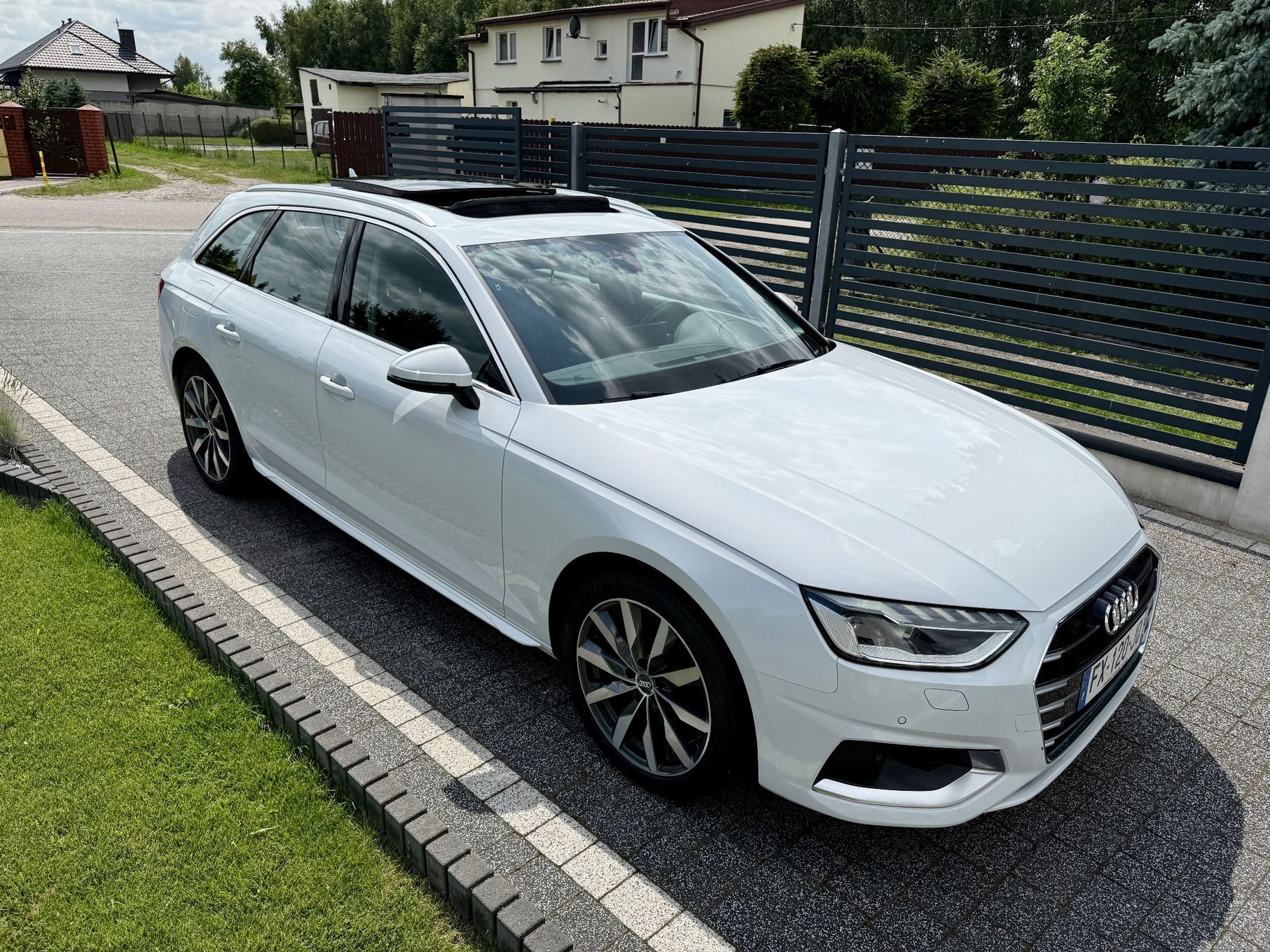 Audi A4 Panorama,automat,Full Led, virtual zegary,skóry,el.hak