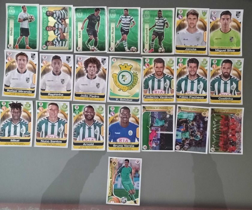 Lote de cromos recuperados "Futebol 2016-17" (lista na última foto)