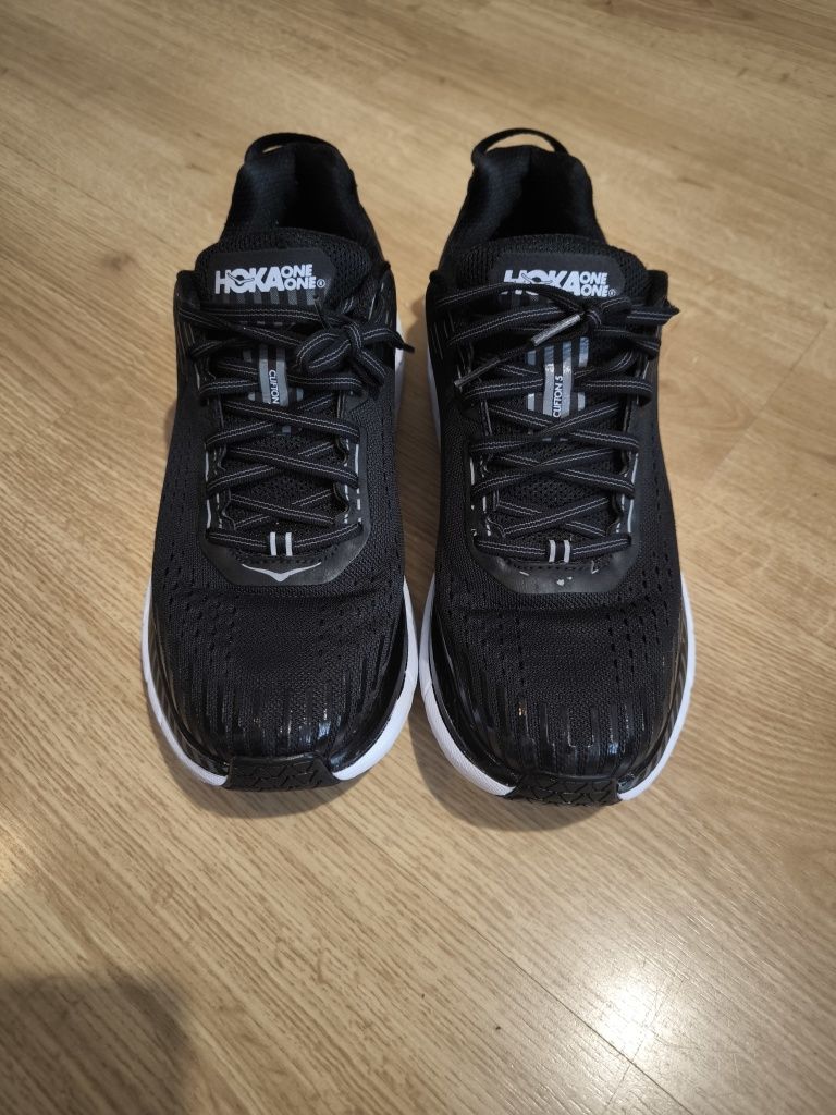 Hoka One Klifton 5