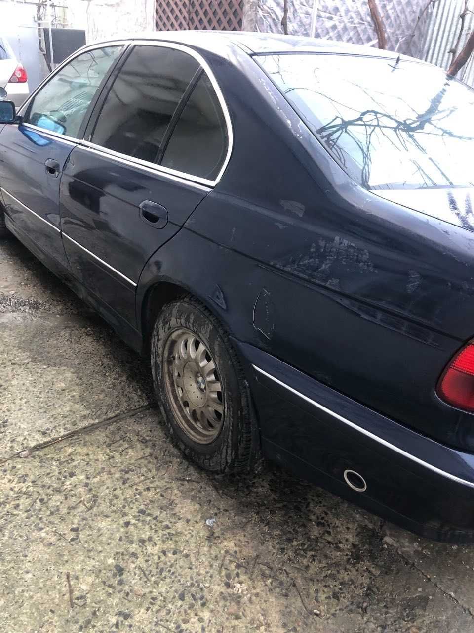 Срочно! BMW 5 Series 2000 года