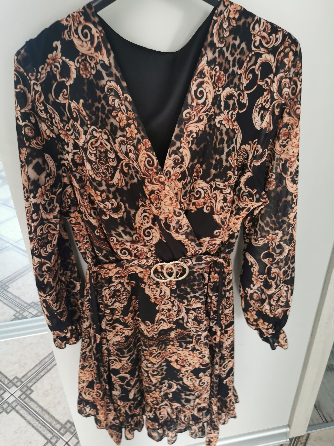 Sukienka włoska w stylu boho w modny print/rozmiar uniwersalny