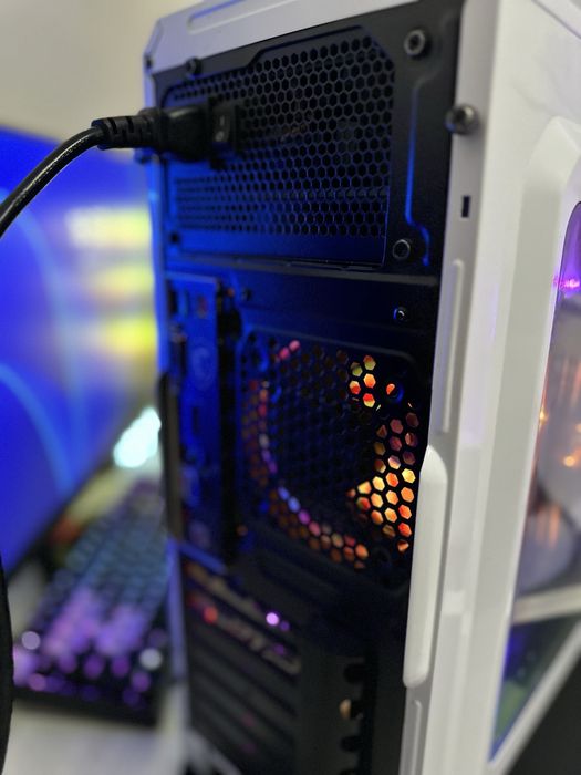 Продам Ігровий ПК Intel Core i7-9700k/MSI GeForce RTX2070 8GB GAMING