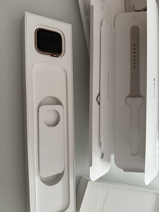 Apple Watch Relógio SE rose gold 40MM