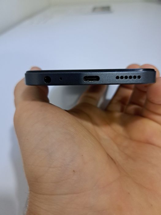 Продам новый Tecno Spark Go 1