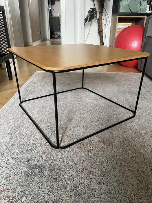 Stolik kawowy Kinnarps fields