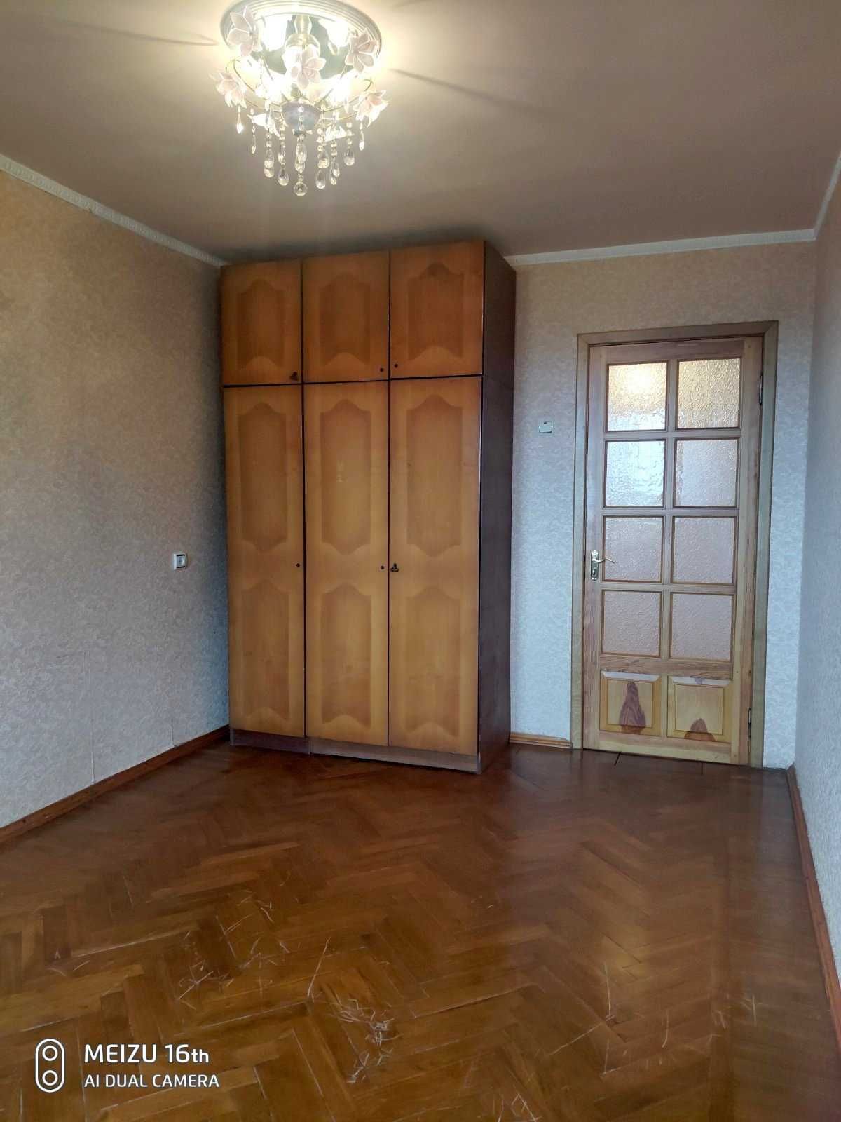 3 к. квартира 9/14 эт. кирп.  рядом с Метро "23 Августа", площ. 76 м2