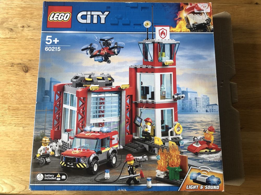 Zestaw klockow lego 60215