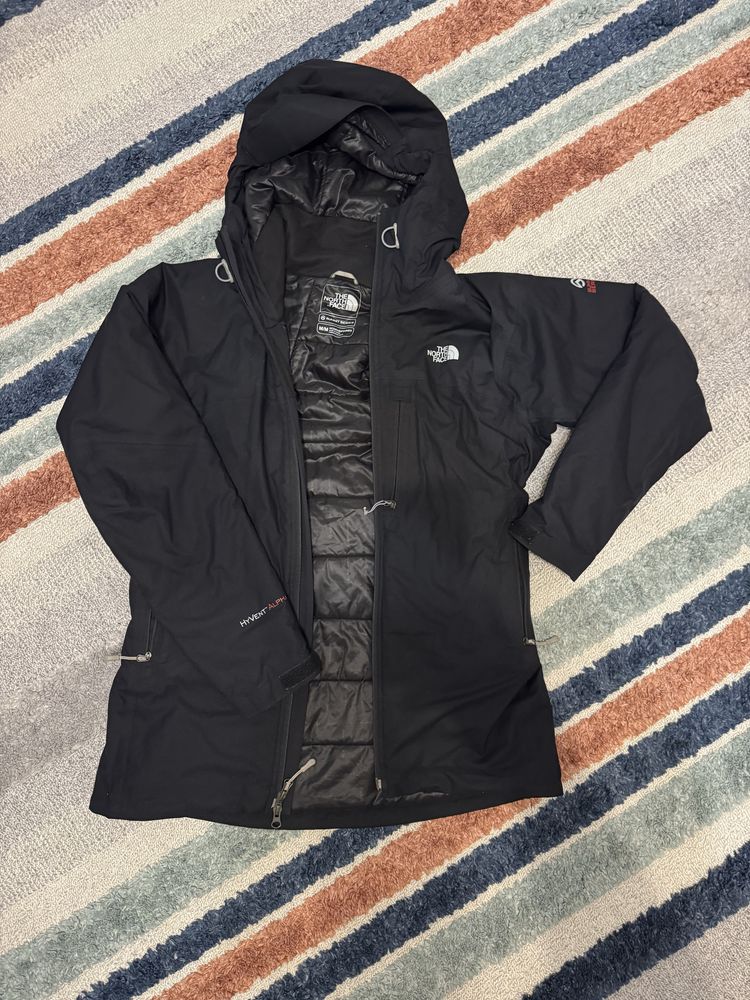 Жіноча куртка The North Face Summit Series HyVent Alpha, оригінал