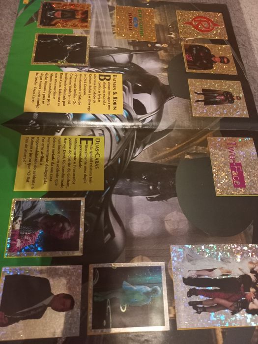 Caderneta Batman Forever incompleta