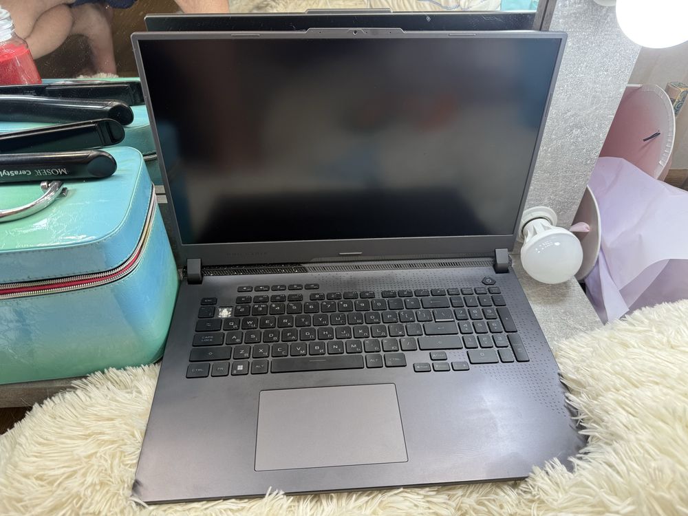 Asus Rog G713PU Rhyzen 9 RTX4050 6GB