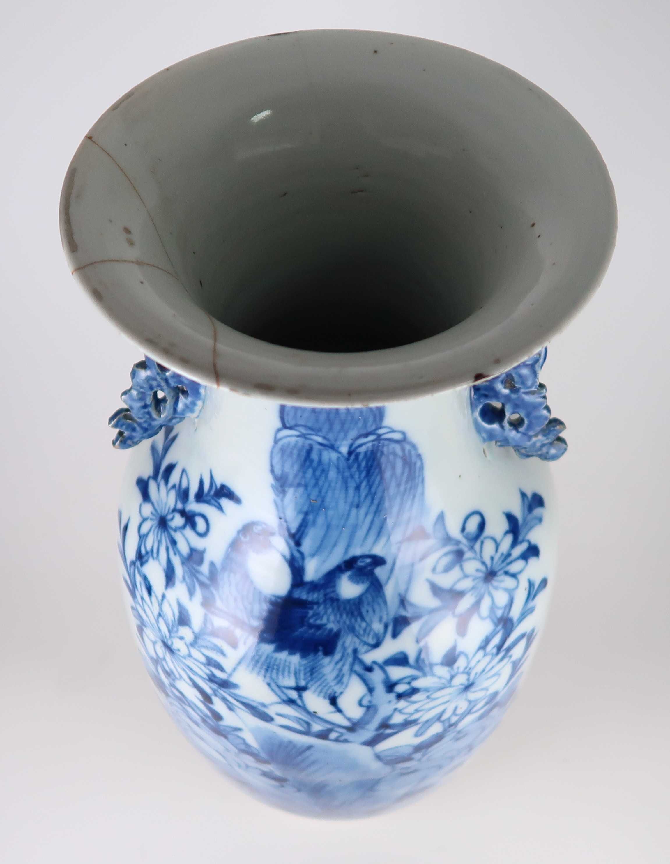 Jarrão em porcelana azul e branca da China Séc. XIX - 43 cm