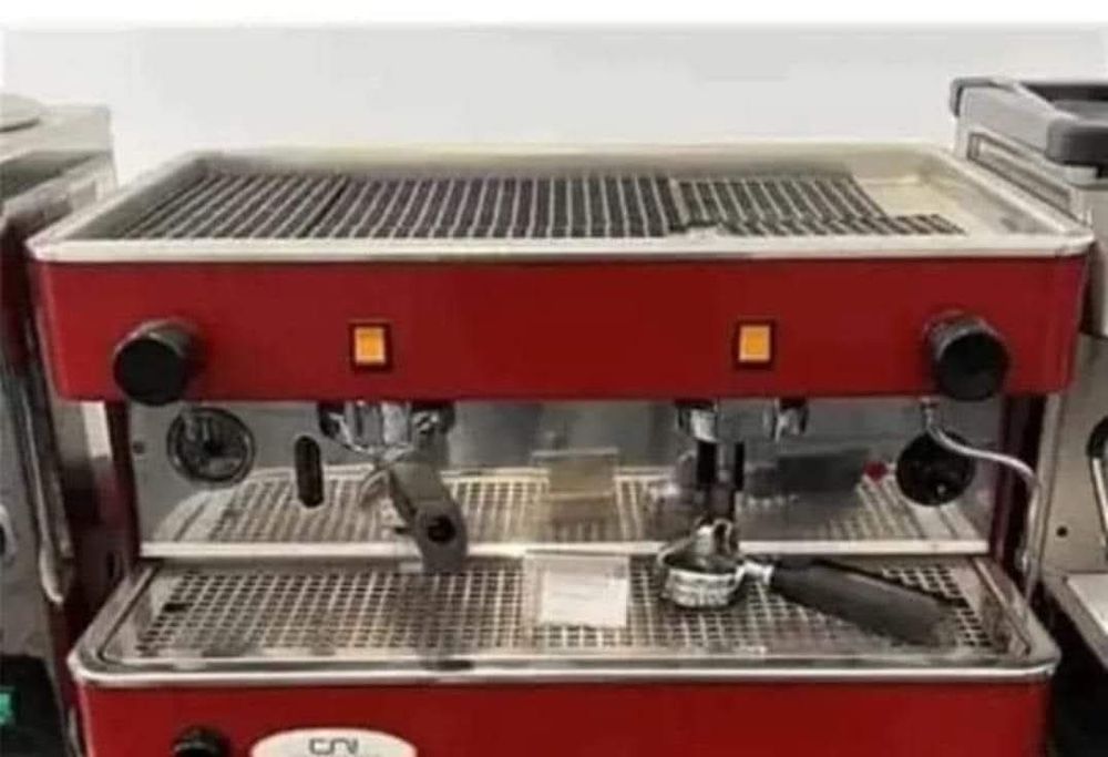 Compro máquinas de café industriais avariadas