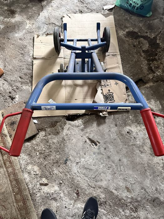 Wózek do beczek fetra, udźwig 300 kg, z 2 rolkami podporowymi