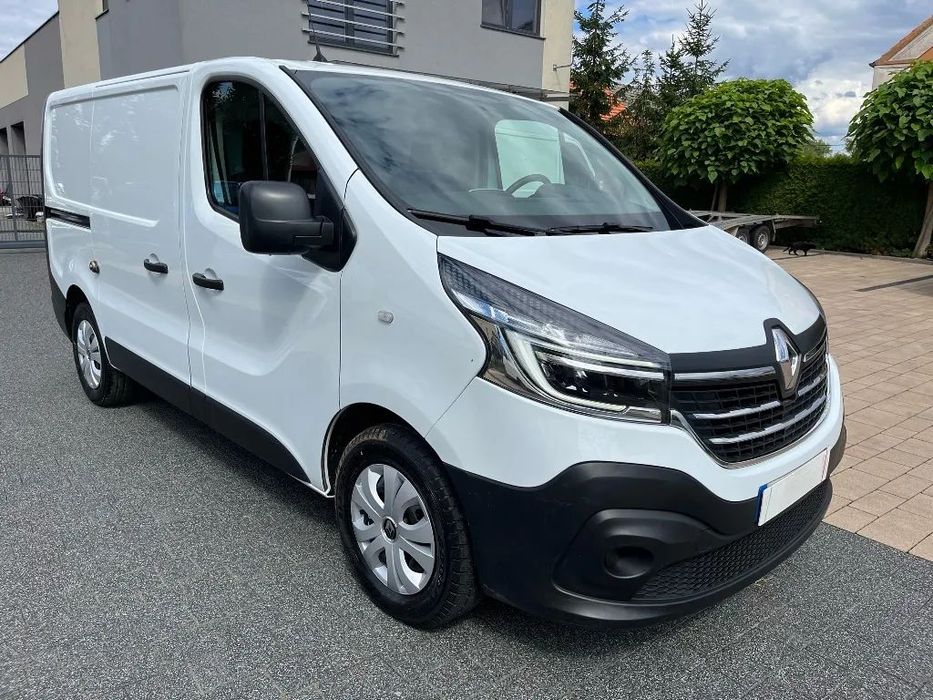 Renault Trafic  L1H1 Klima Led Nawigacja Ekran dotykowy