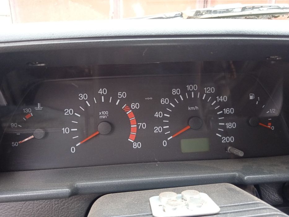 ВАЗ 2110 2111 2112. Щиток приборов 1000 грн.