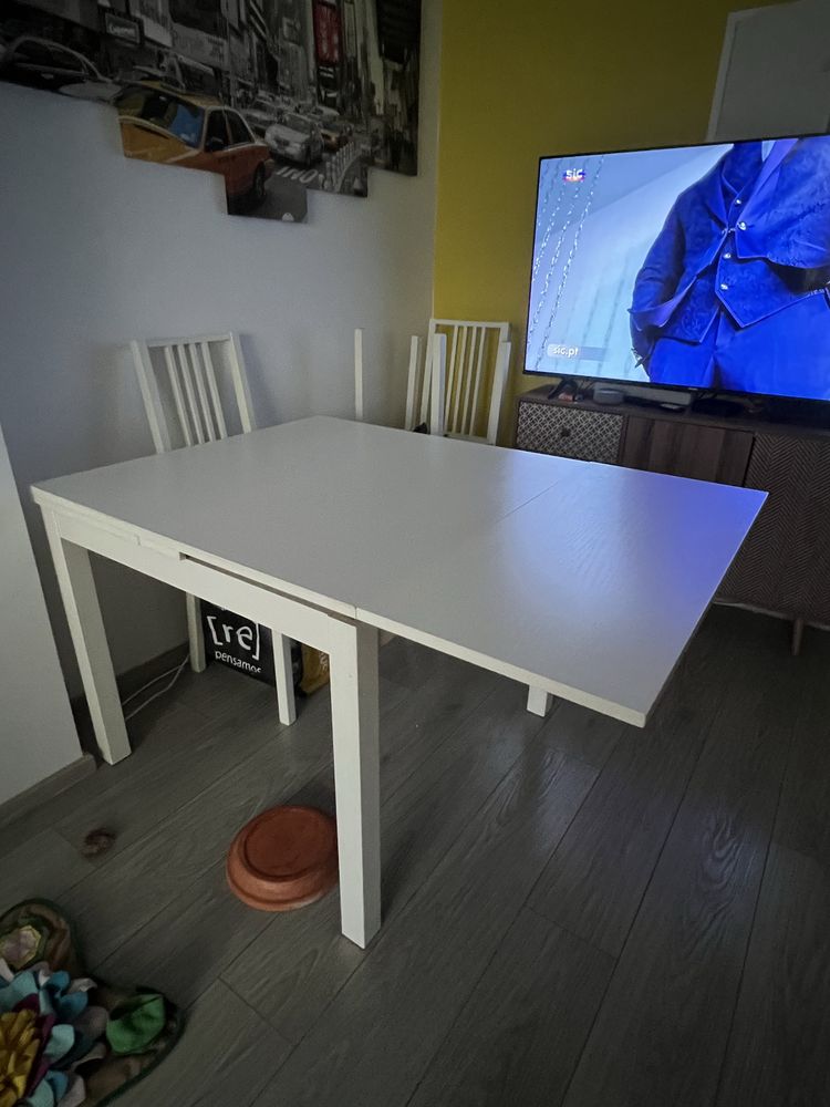 Mesa jantar e 4 cadeiras