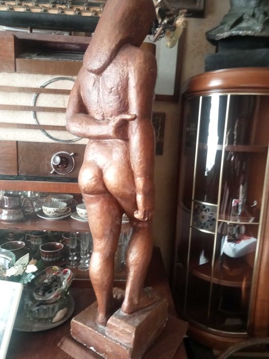 Duża rzeźba akt kobiecy stara rzeźba lata 30-ste-50-te 20w.