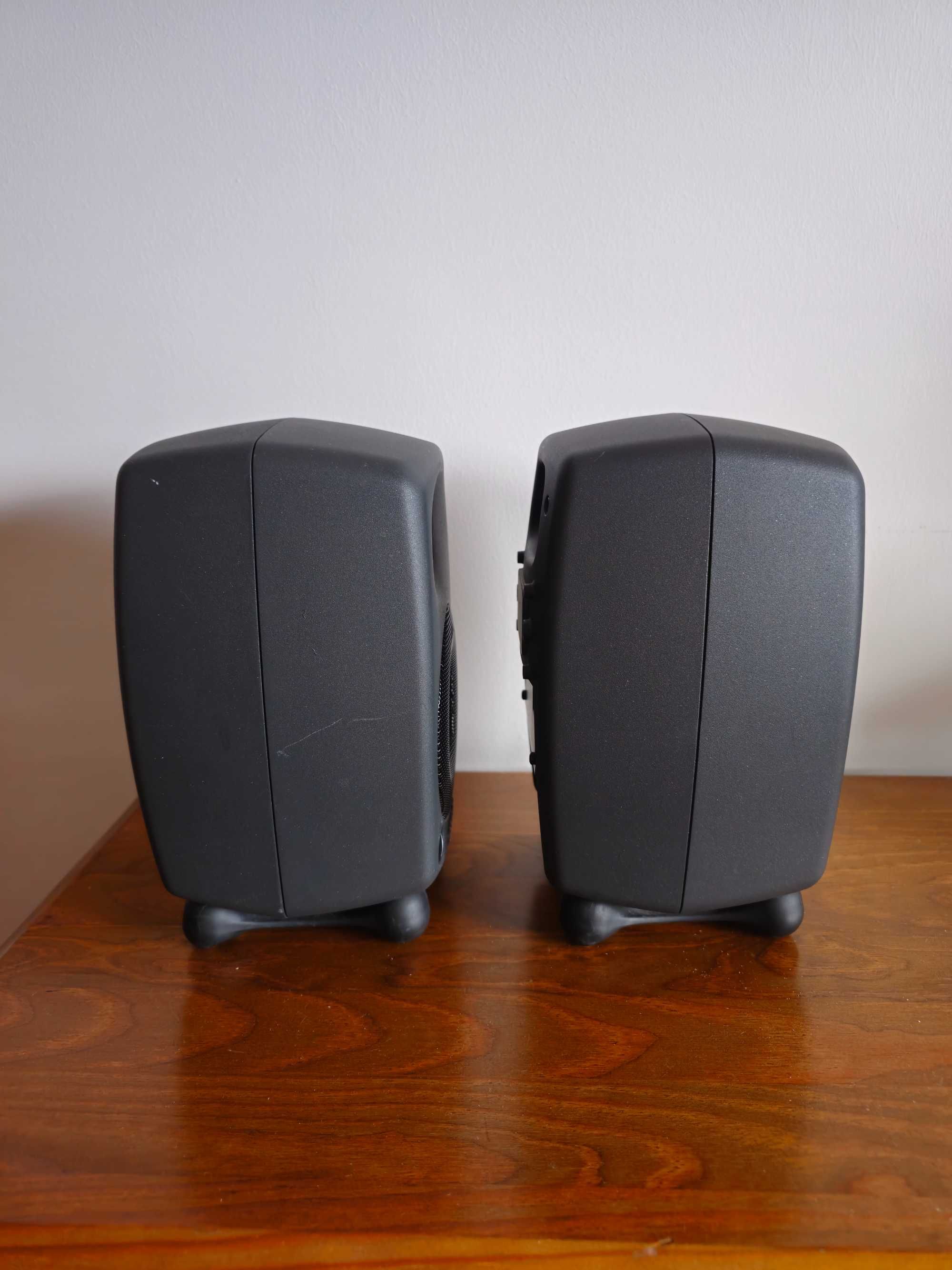 Vendo Par Colunas Genelec 8020A