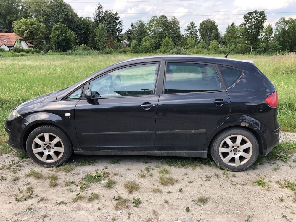Seat Altea 2.0 TDI 140hp Stylance Manual 6 biegów hak (Golf 5 Minivan)