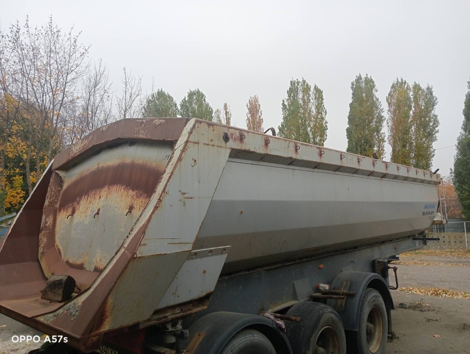Напівпричіп самоскид Moeslein SMR-3