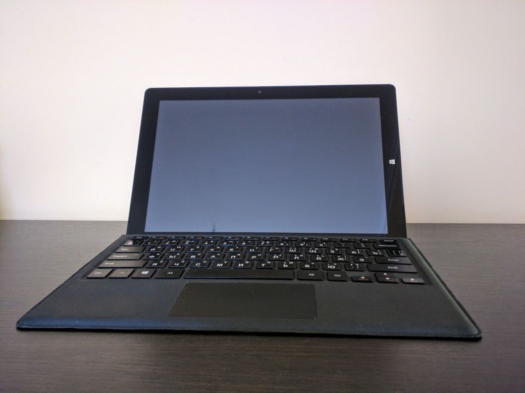 Ultrapad Teclast x5 pro. IPS, Core M3-7Y30, 8GB/256GB
