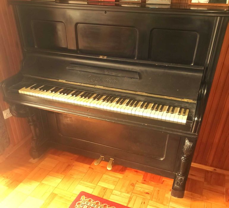 pianino klasyczne zabytkowe AUGUST FÖRSTER ponad 100 letnie