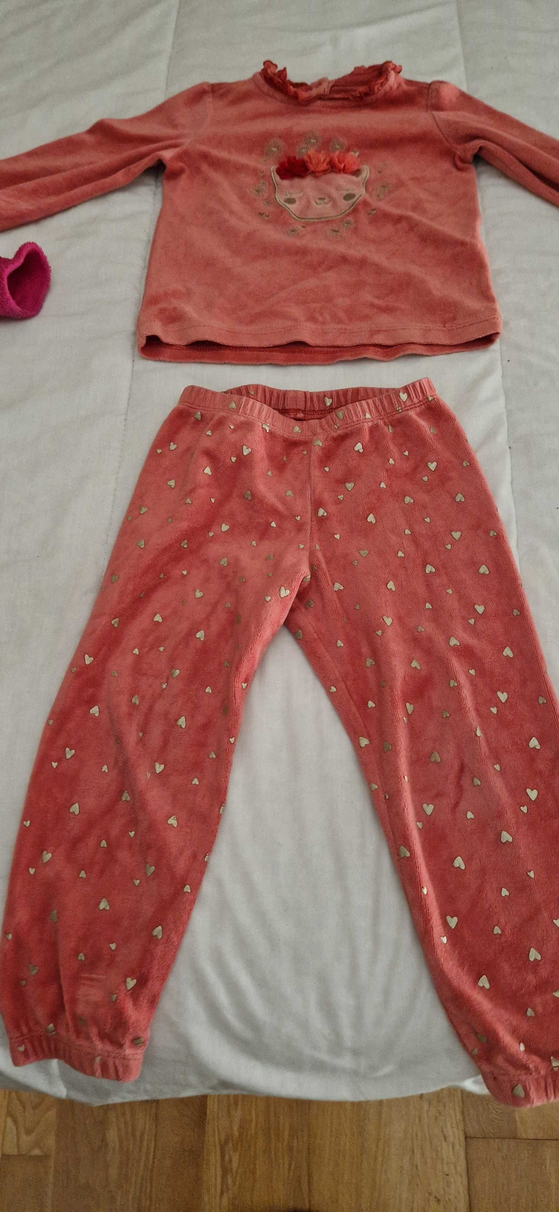 2 pijamas menina quentes 5€ os dois