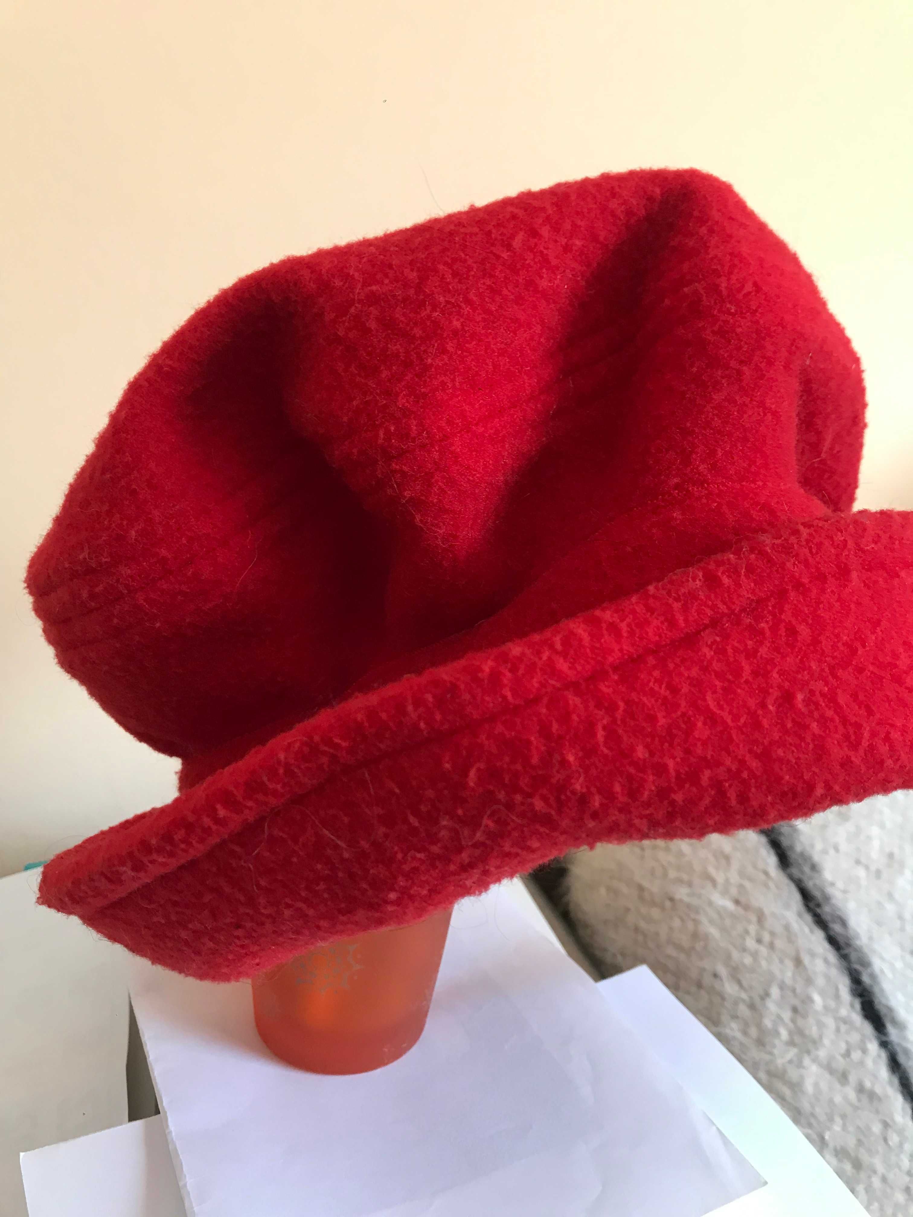 Czapka-kapelusz damska