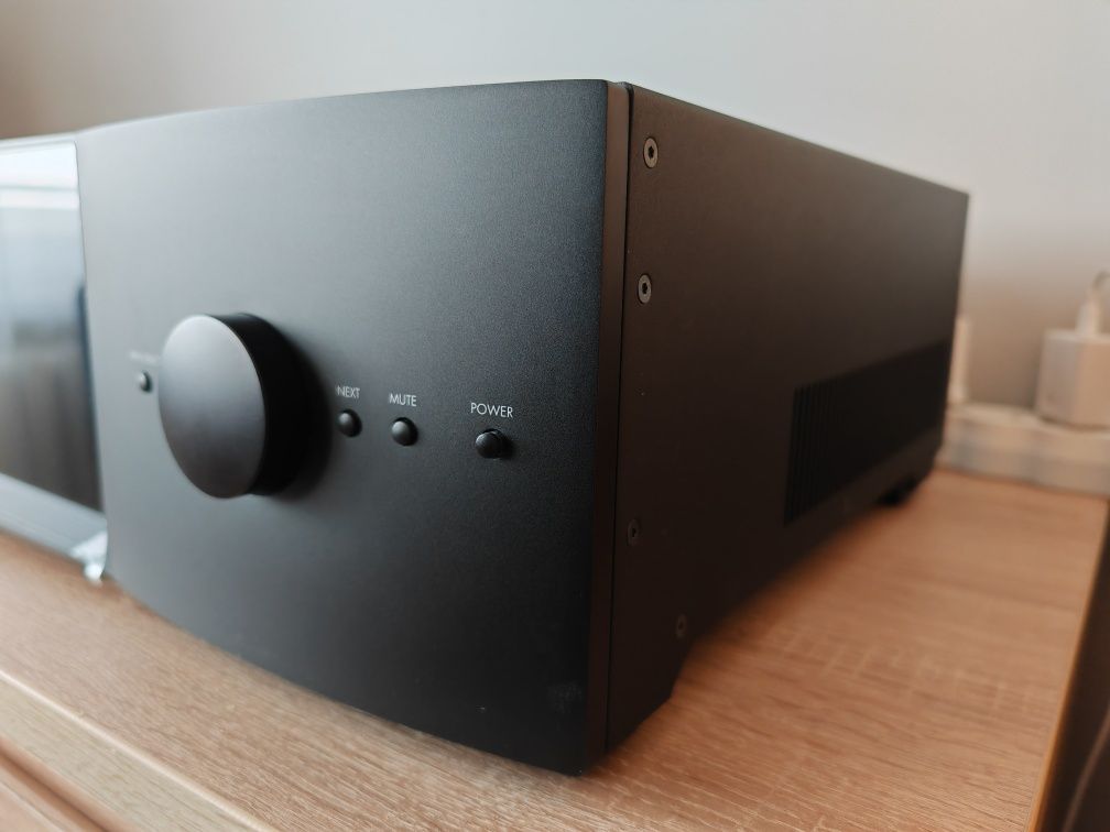 Anthem STR Integrated amplifier 2 letni jak nowy połowa ceny